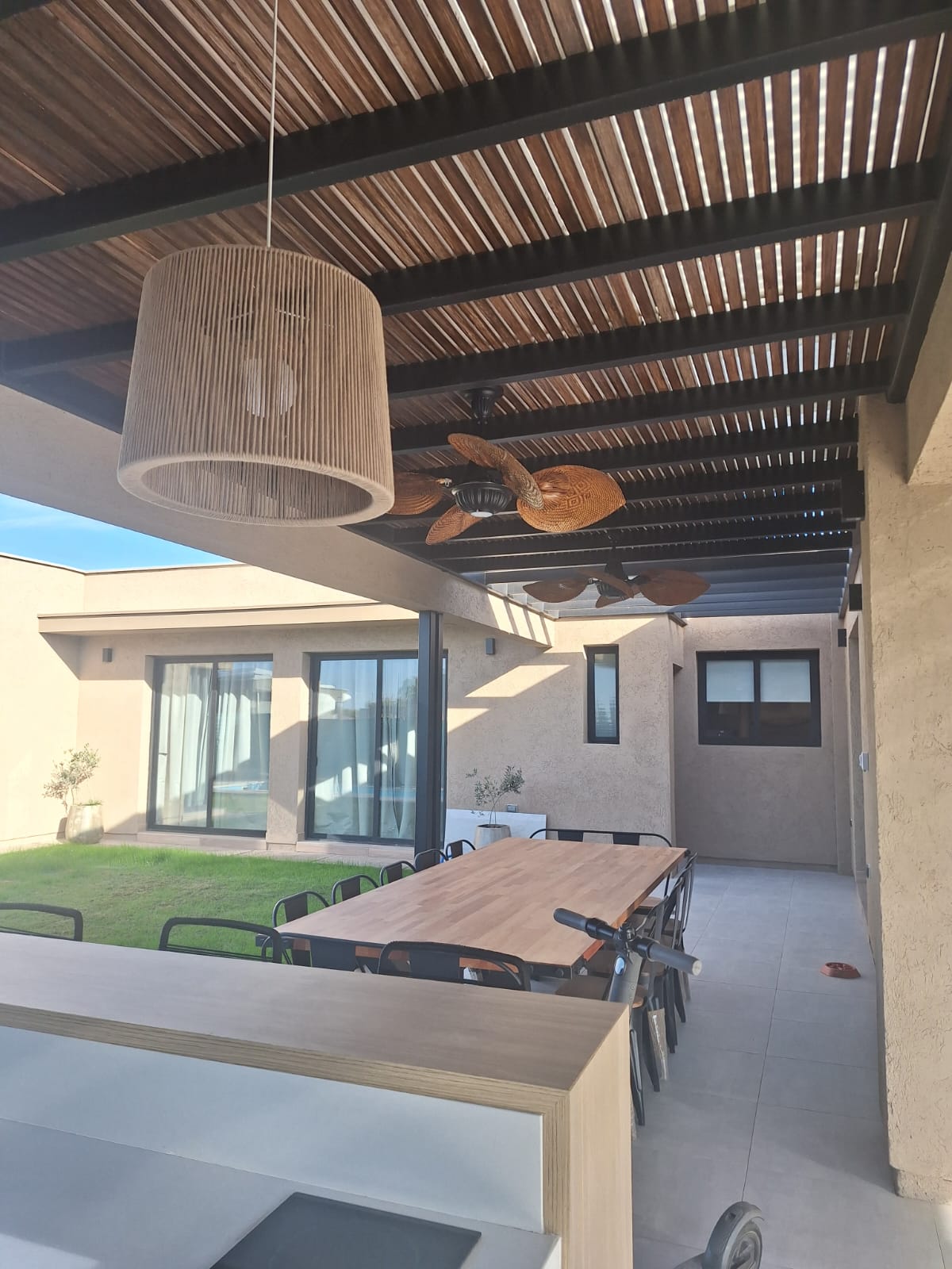 Interior 2024
